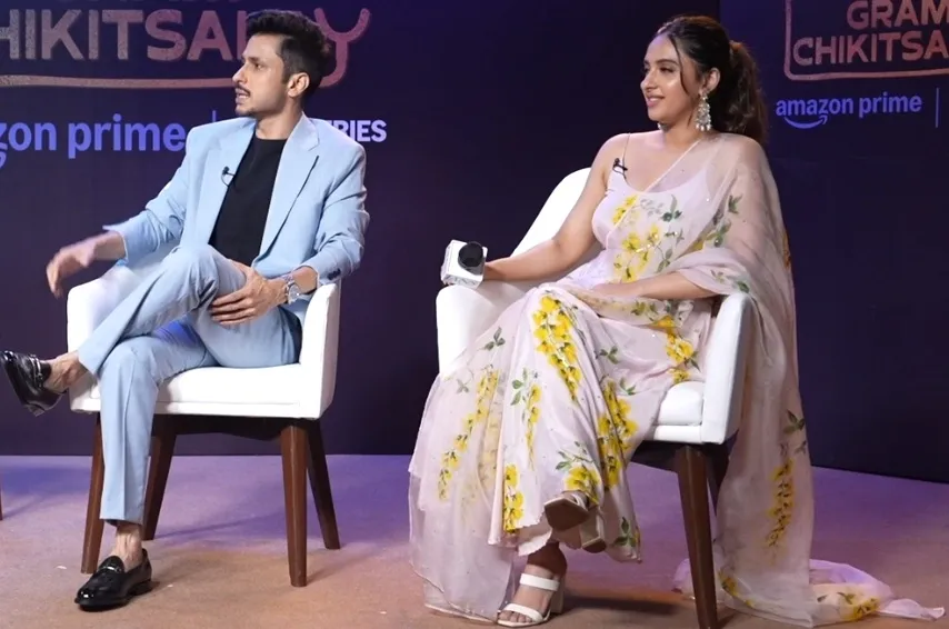 How Did Akansha Kapoor's Role in 'Gram Chikitsalay' Transform Her View on Health?