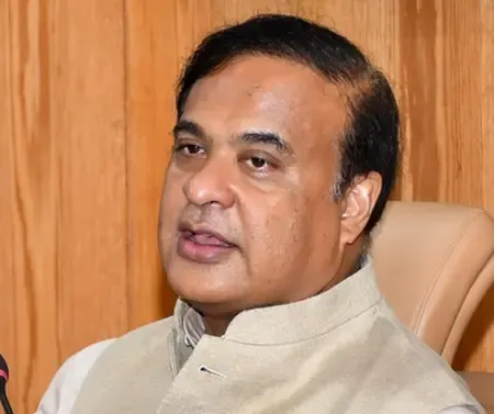 अखिल गोगोई नेताओं का मनोरंजन करते हैं, उन्हें गंभीरता से नहीं लेना चाहिए: हिमंता बिस्वा सरमा