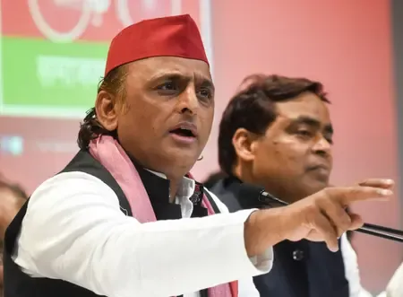 क्या चीन पर निर्भरता से उद्योगों पर संकट है?