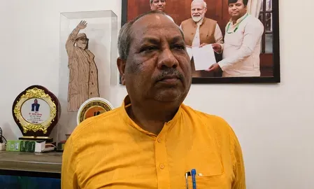 कृष्ण जन्मभूमि पर अखिलेश यादव को संजय निषाद की चुनौती: 'यदुवंशी हैं तो मथुरा की आवाज उठाएं'