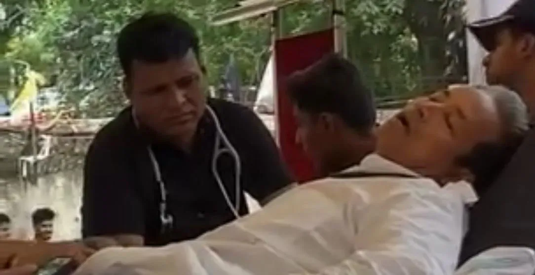 Akhilesh Yadav calls Wangchuk, urges him to break fast
