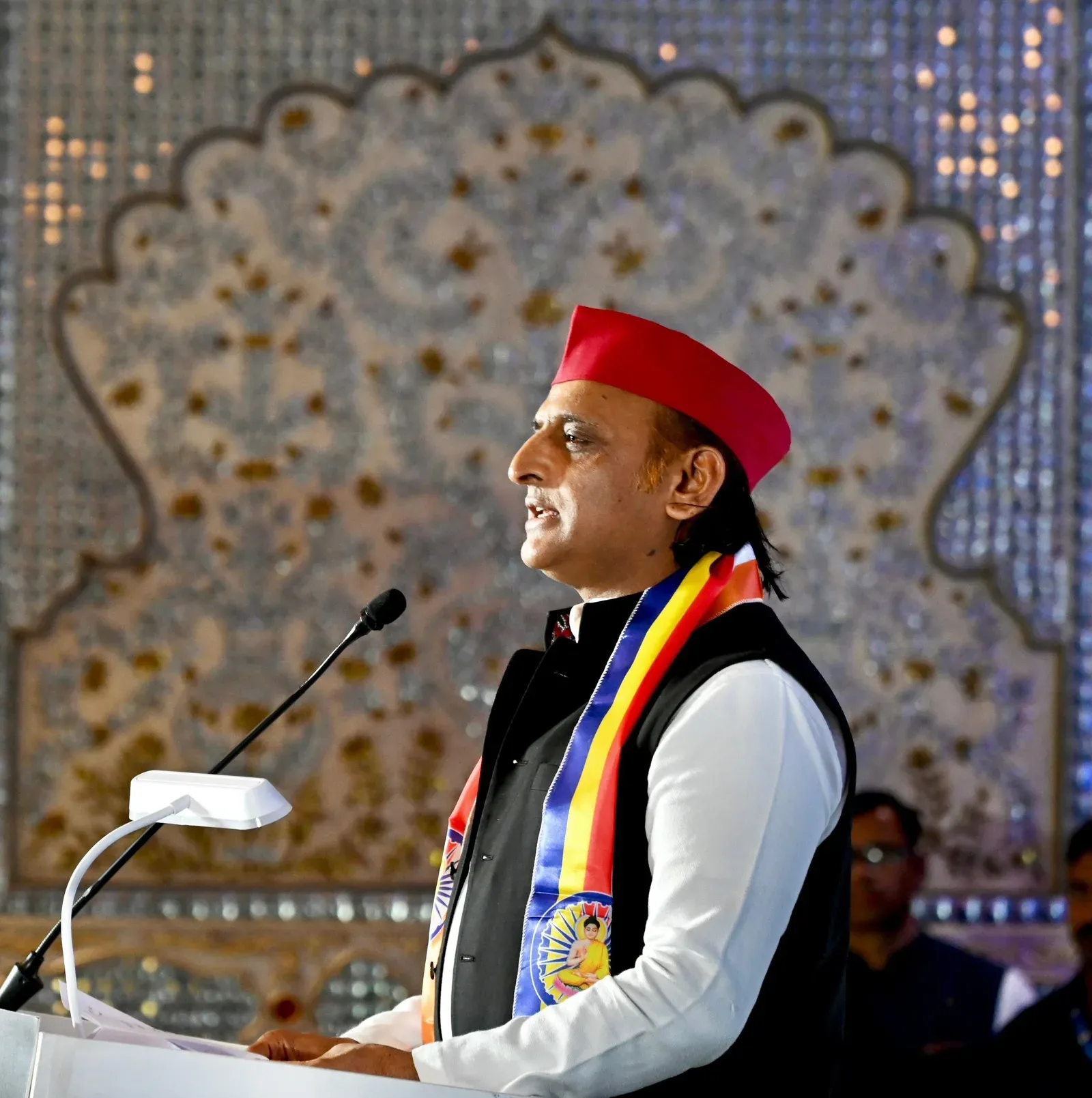Akhilesh Yadav Champions Small Traders at Agra Summit