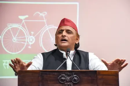 अखिलेश यादव ने किसानों की अनदेखी का लगाया आरोप, बोले- बारिश-ओलावृष्टि से तबाही, सरकार ने नहीं दी राहत