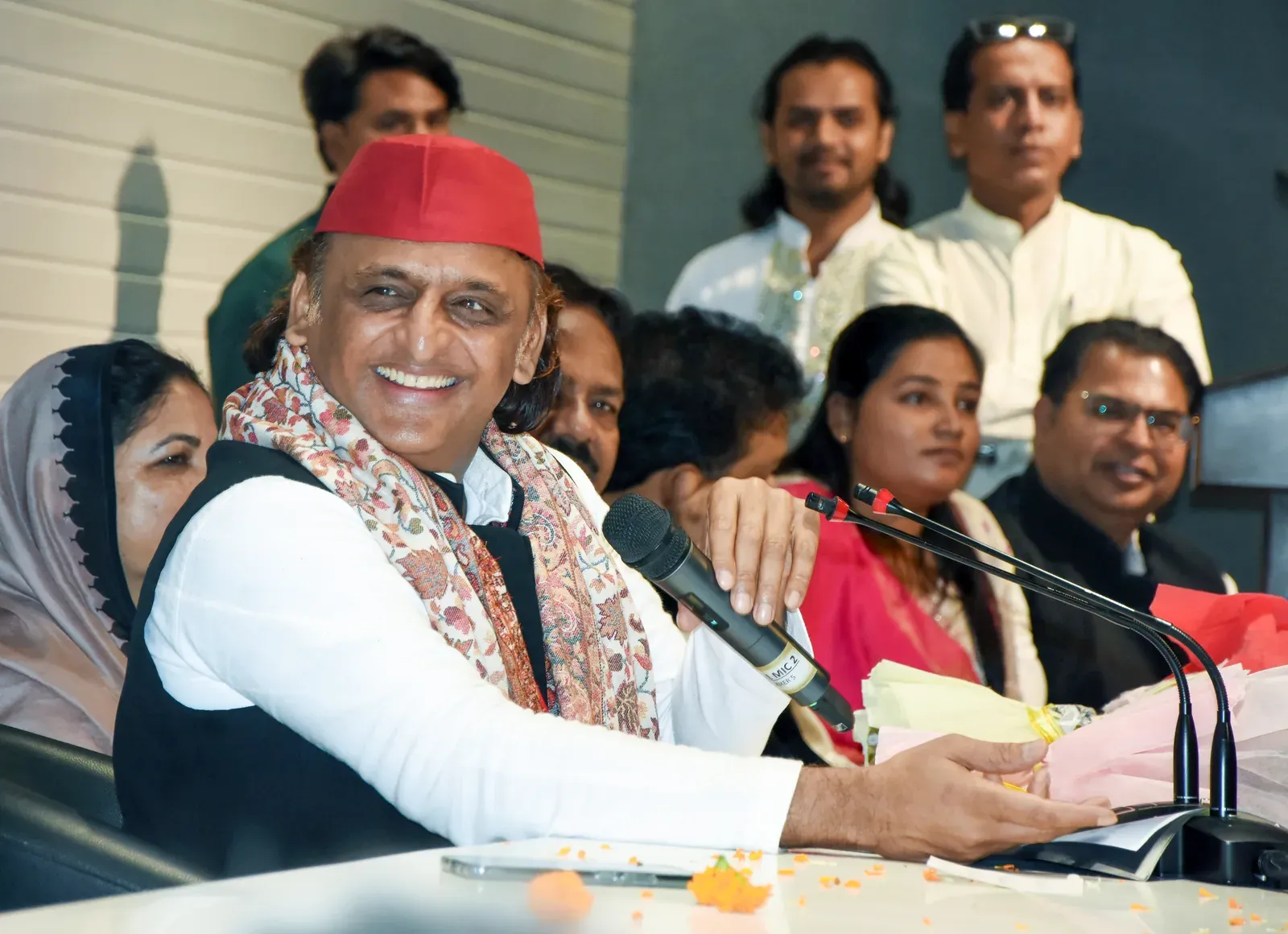 अखिलेश यादव का 53वें जन्मदिन पर BJP पर हमला: 'नेशन फर्स्ट नहीं, डोनेशन फर्स्ट'