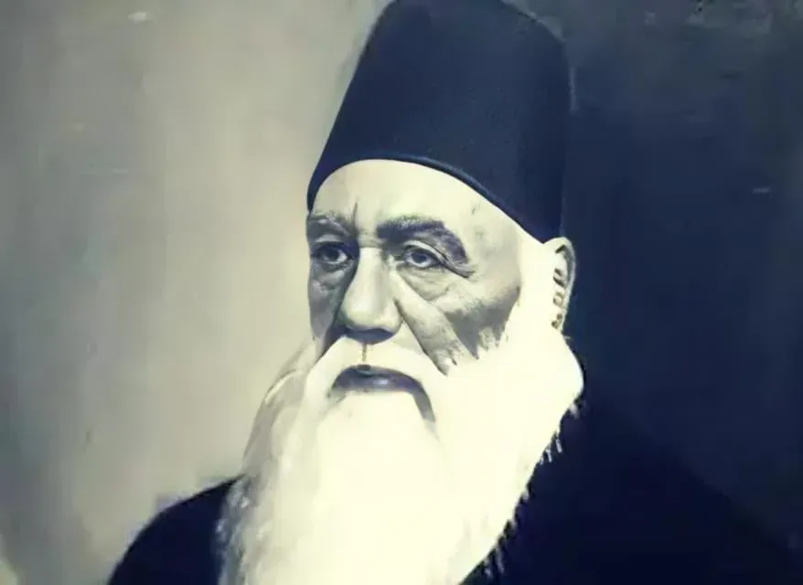 Akhilesh Yadav pays tribute to Sir Syed Ahmad Khan on birth anniversary