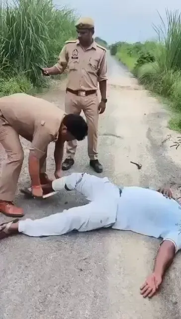 Akhilesh Yadav questions UP's law and order after Etawah encounter