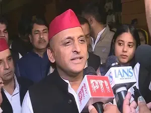 Akhilesh Yadav Labels PM Modi's '11 Sankalp' as Yet Another Set of Jumlas