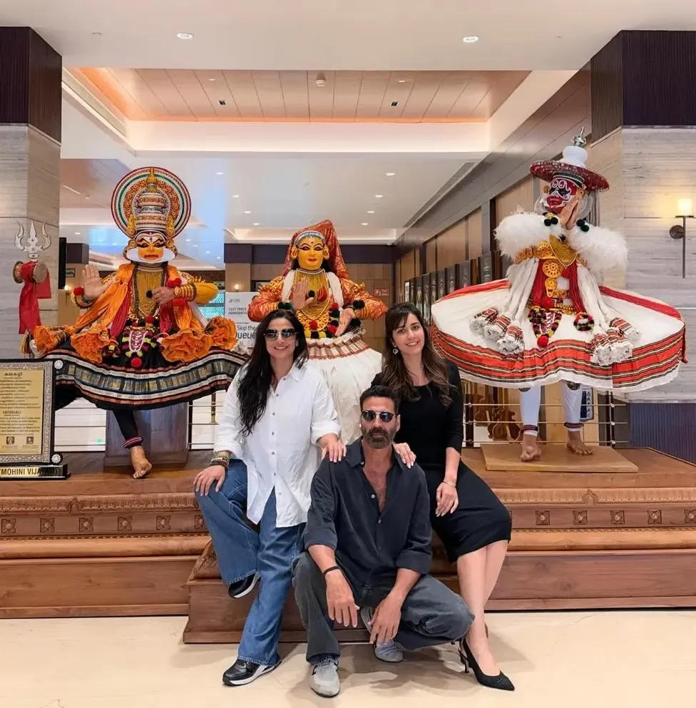 Akshay Kumar, Vidya Balan wrap Kerala shoot of Anees Bazmee's untitled drama
