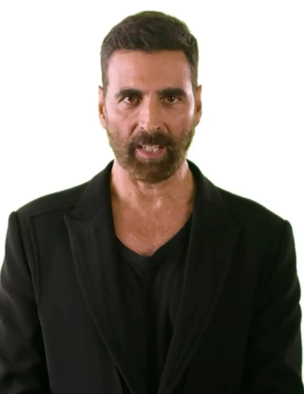 Did Akshay Kumar's Security Vehicle Crash into an Auto-Rickshaw?