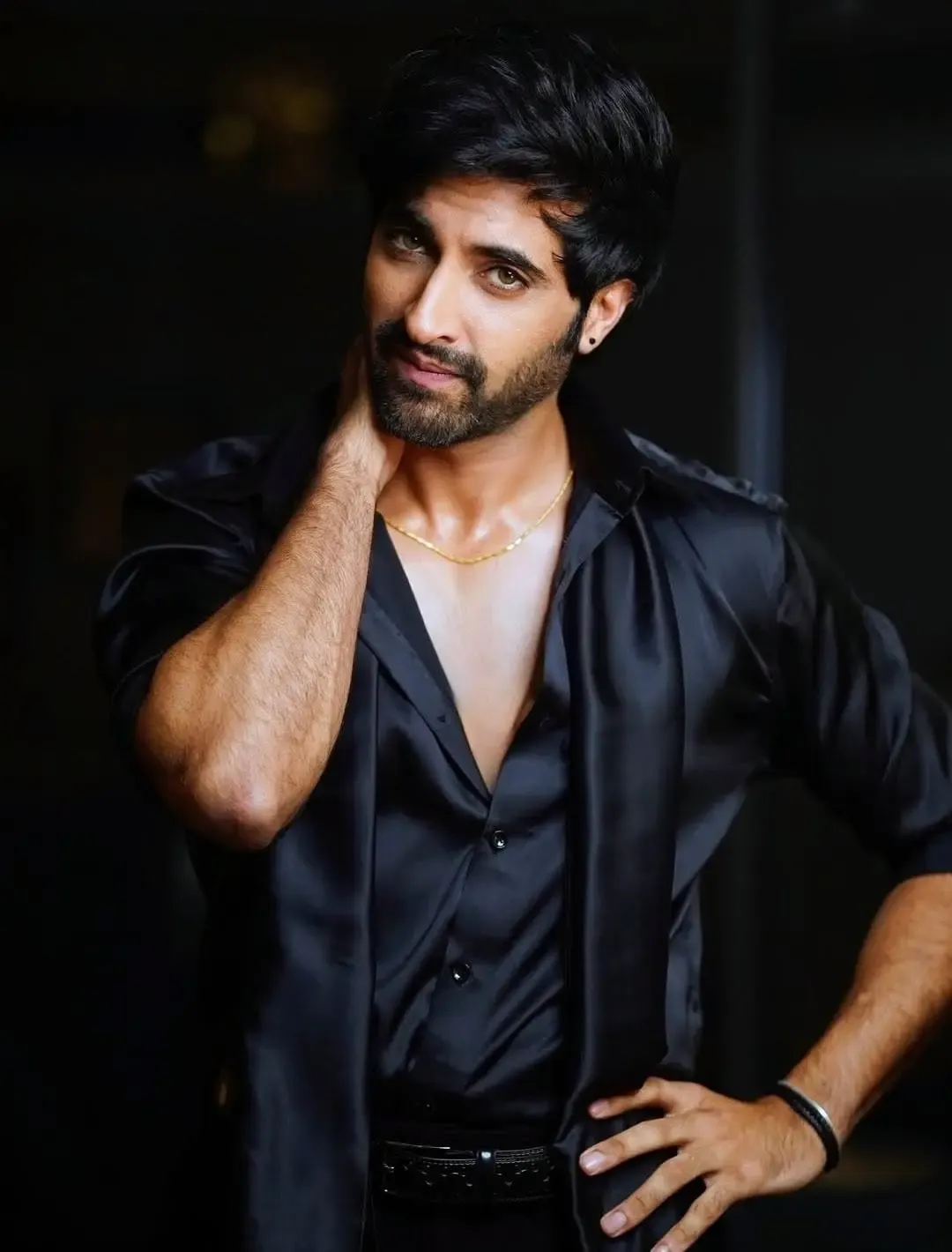 Did Akshay Oberoi Celebrate Diwali with Homemade Pizza?