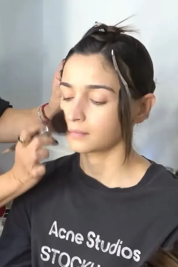 What Chaos Did Alia Bhatt Experience to Achieve Her High-Glamm Look?