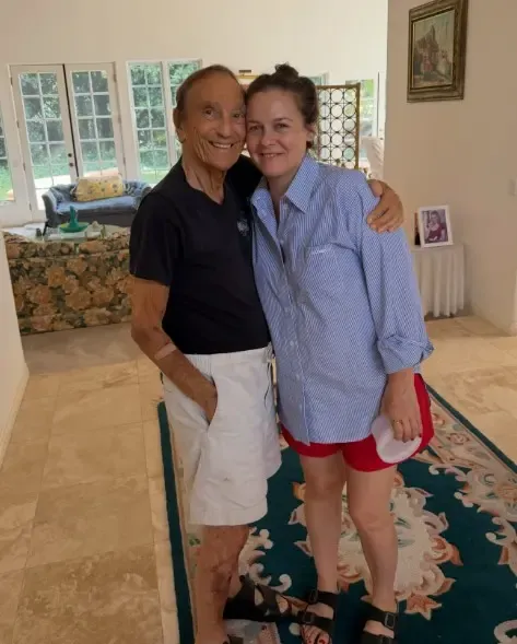 Alicia Silverstone celebrates father's 93rd birthday with cards and old movies