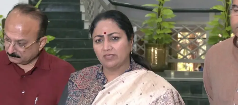 What actions are being taken by agencies following the Delhi blast?