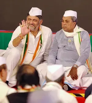 Shivakumar's Future in Focus as Siddaramaiah Eyes Leadership in K'taka Assembly Elections