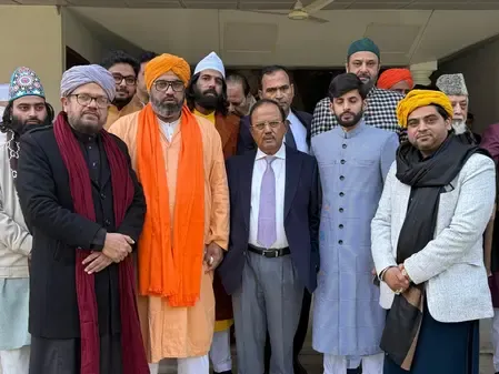 ऑल इंडिया सूफी सज्जादानशीन काउंसिल के प्रतिनिधिमंडल की एनएसए अजीत डोभाल से मुलाकात