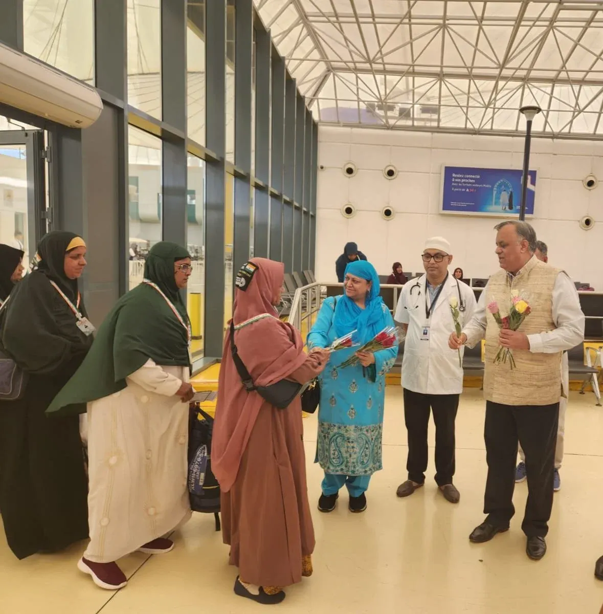 How Did an All-Women Group of Indian Haj Pilgrims Receive a Grand Welcome in Jeddah?