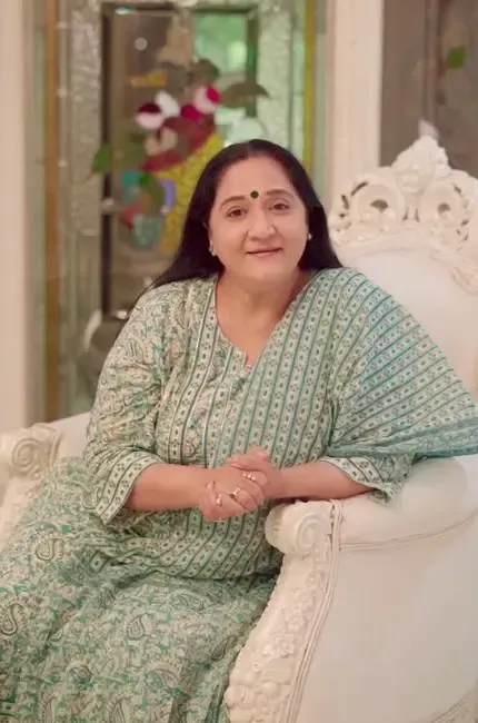 अल्पना बुच का खुलासा: 'अनुपमा' में बा के गुस्से के पीछे छिपा है डर, स्क्रिप्ट चलती ट्रेन जैसी