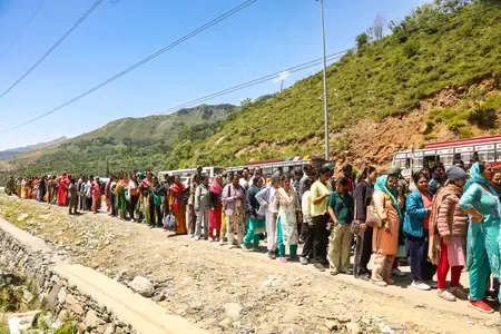 Will the Number of Pilgrims for Amarnath Yatra 2025 Exceed Four Lakh?