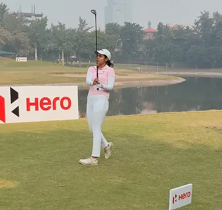 Amateur Mahreen beats strong field to win 15th Leg of WPGT by three shots