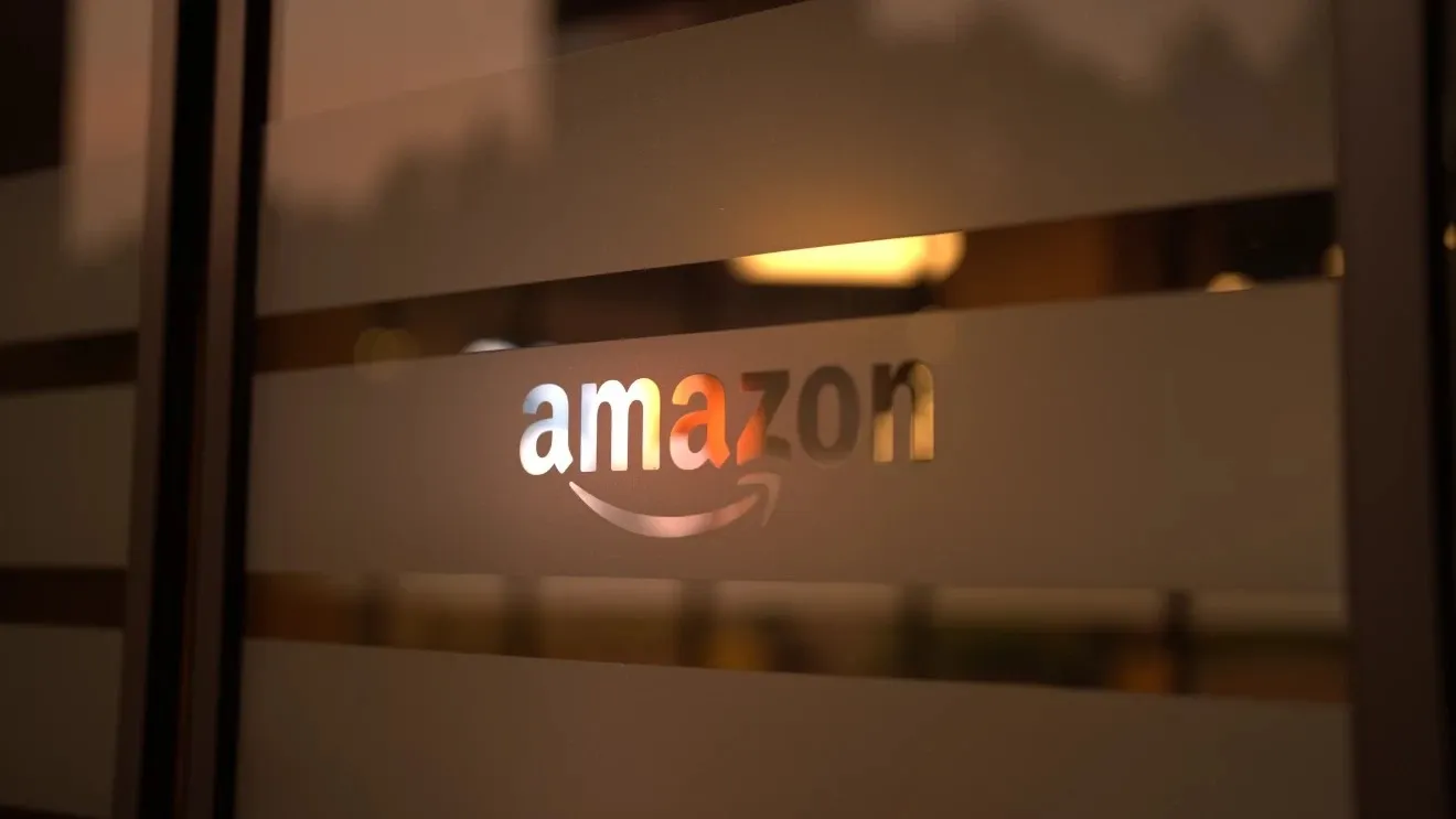 What is Amazon India's plan for 1.5 lakh new jobs this festive season?