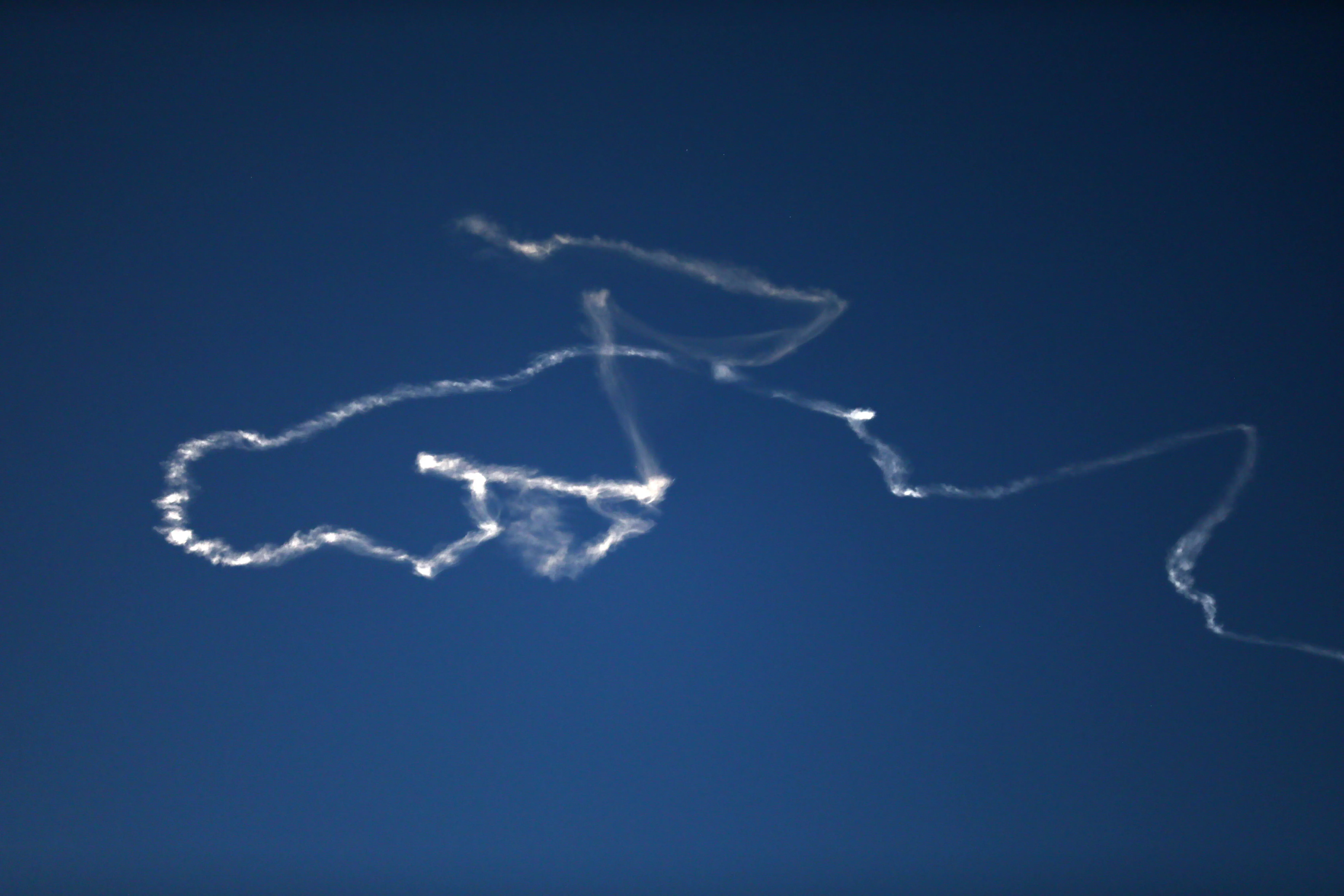 ईरान ने अमेरिका-इजरायल के खिलाफ हमले बढ़ाए, खाड़ी देशों ने सुरक्षा उपाय किए