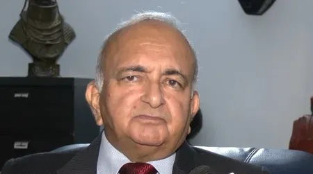 अमेरिका का अतिरिक्त टैक्स प्रावधान, भारत के लिए चुनौती : विदेशी मामलों के एक्सपर्ट महेश सचदेव