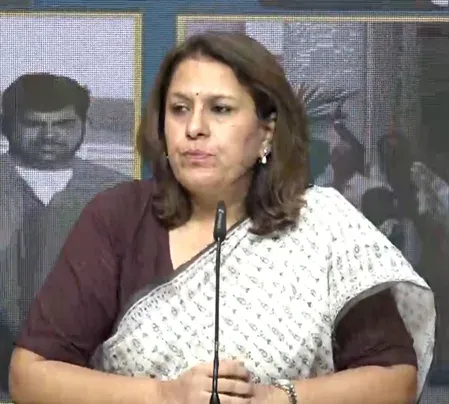 अमेरिका को जवाबदेह ठहराने में फेल रही सरकार : सुप्रिया श्रीनेत