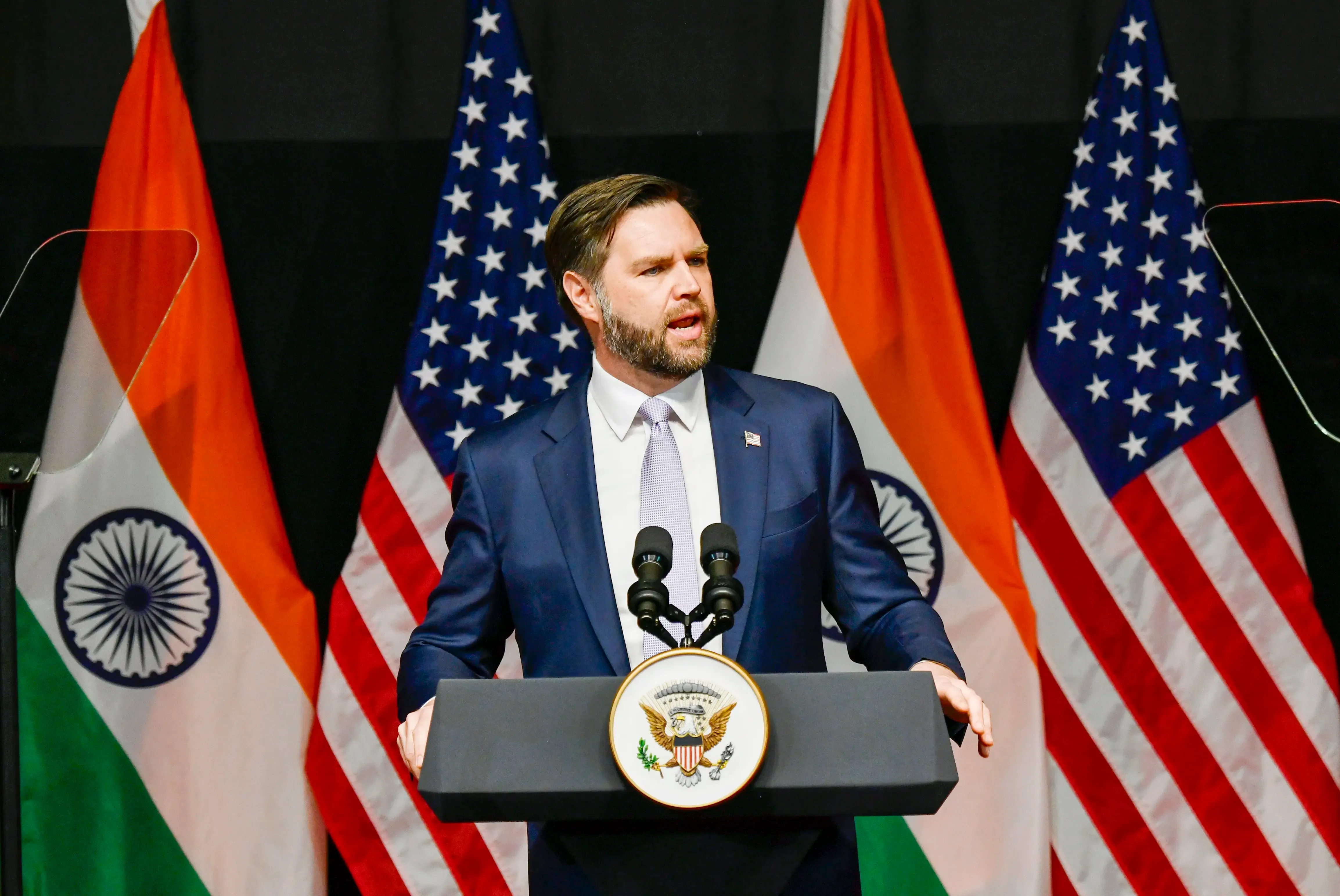 क्या अमेरिकी उपराष्ट्रपति के घर पर हमला हुआ? एक व्यक्ति गिरफ्तार; जांच जारी