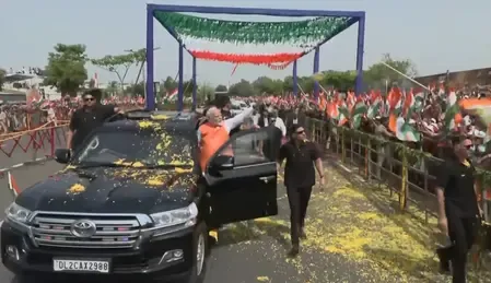 What Happened When PM Modi Received a Hero's Welcome in Vadodara?