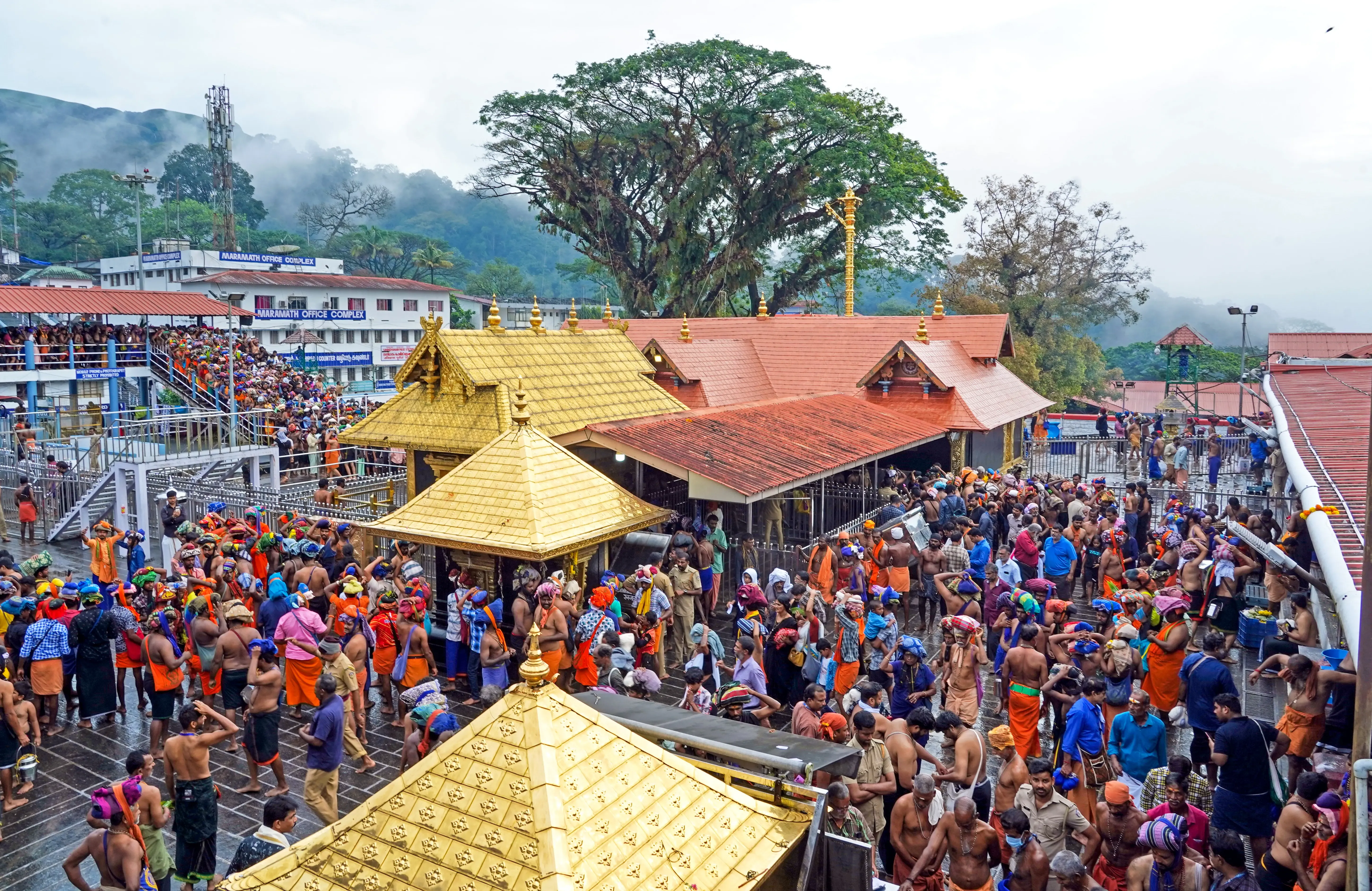 How Are Authorities Controlling Crowds Amid the Surge at Sabarimala?