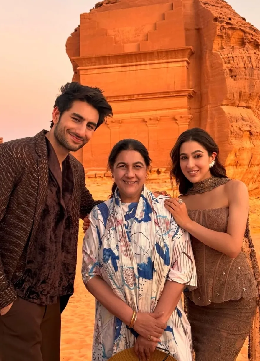 Sara Ali Khan and Palak Tiwari Spotted Together Amid Orry Controversy