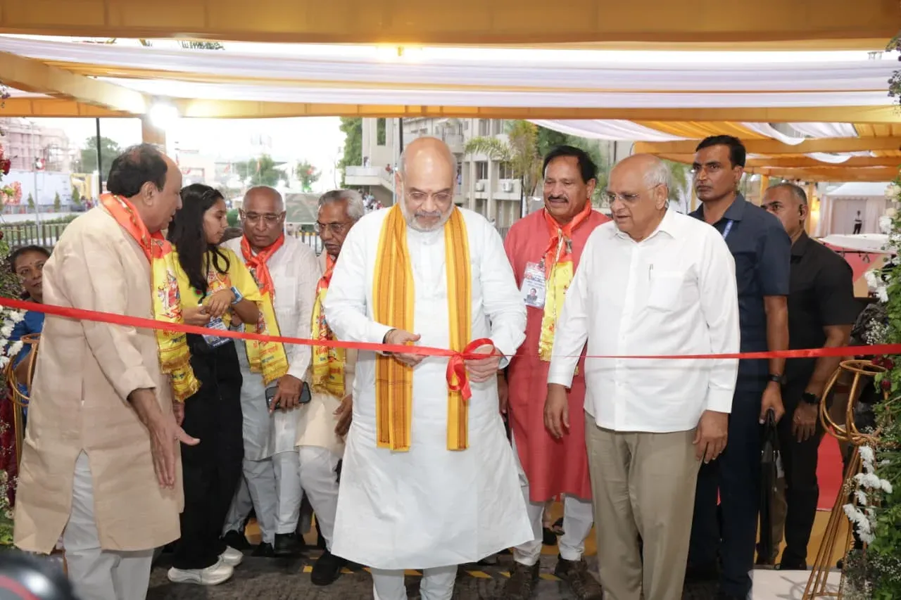 Amit Shah Inaugurates Umiyadham Hostel Complex in Ahmedabad