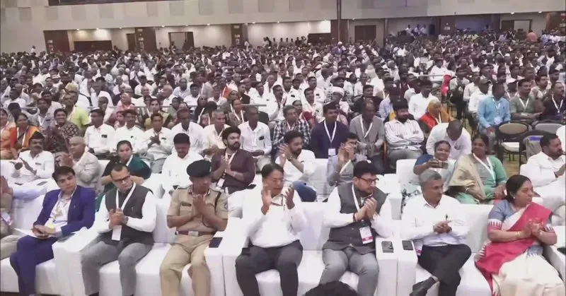 Amit Shah launches India's first cooperative taxi service in Gujarat