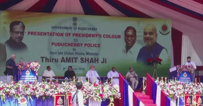 Amit Shah presents President's Colour to Puducherry Police