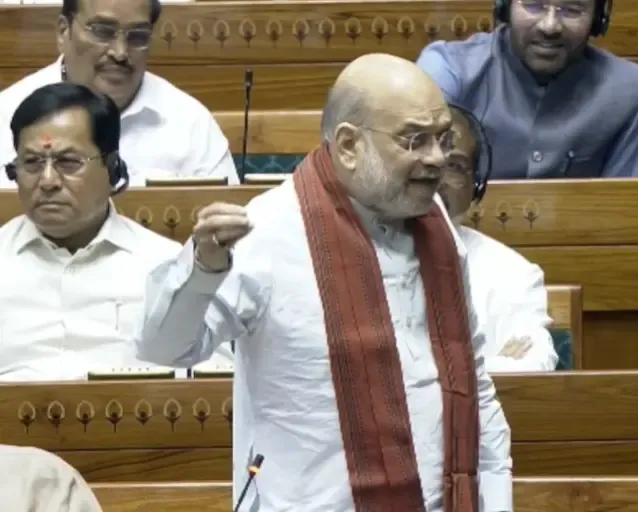 Akhilesh Yadav Challenges Amit Shah on Women's Reservation Bill Timing