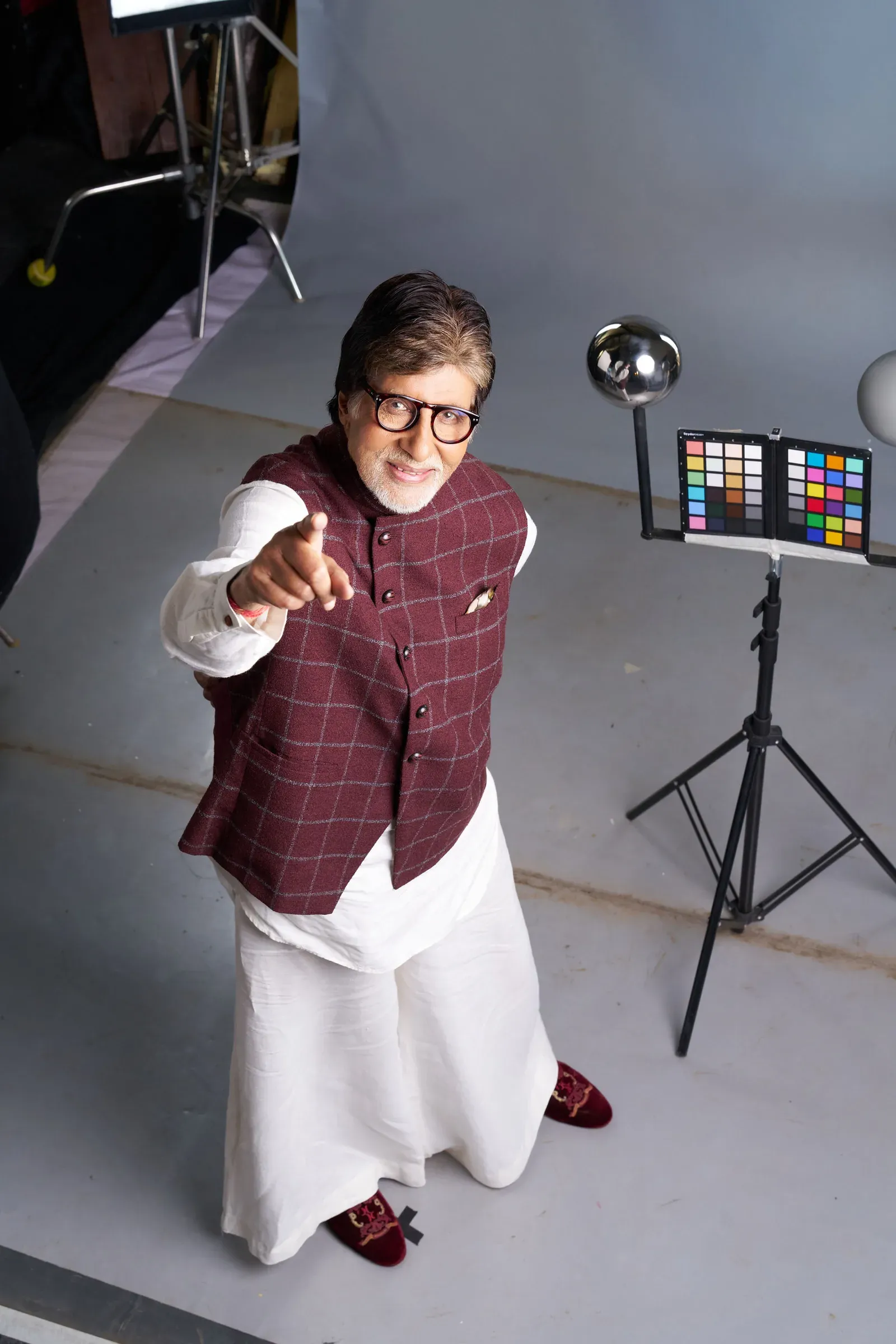 Amitabh Bachchan clarifies 'hospital, ICU' blog was about Messi, not his health
