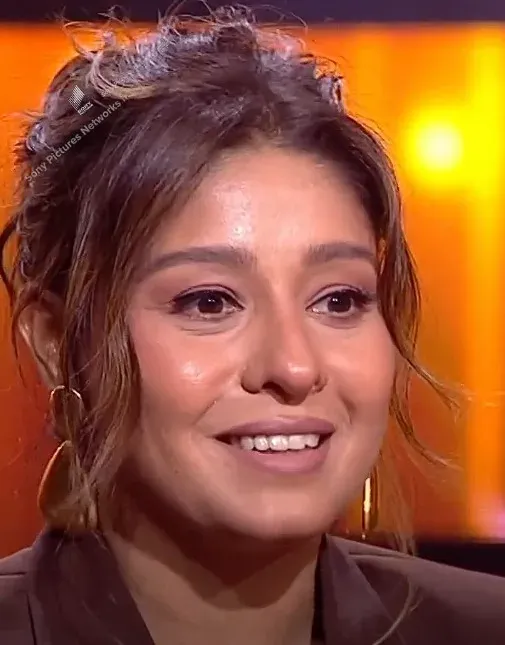 Amitabh Bachchan recalls singing with Sunidhi Chauhan at Wembley before 90,000