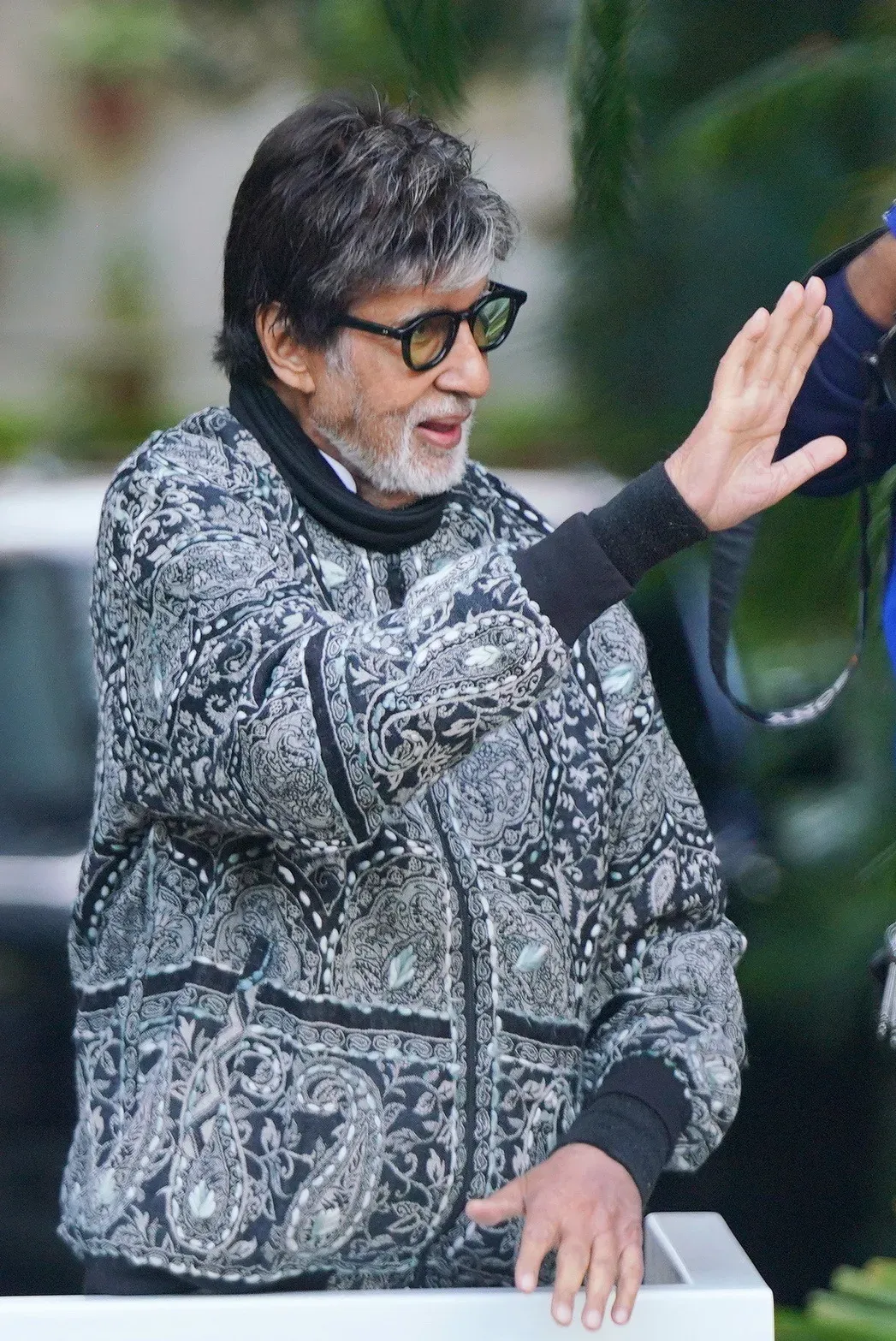 Amitabh Bachchan honours mother Teji Bachchan on her birth anniversary