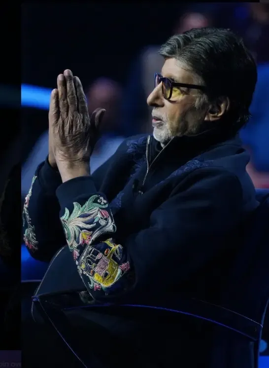 Amitabh Bachchan mocks 'misinterpretation' of his blog with sharp humour