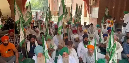 क्या अमृतसर में किसानों की समस्याओं के समाधान की मांग उठाई गई है?