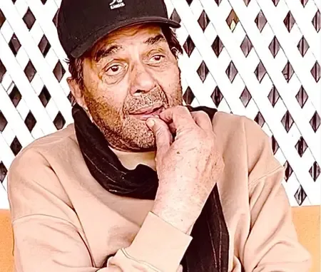 Has an Era Come to an End with Dharmendra's Passing?