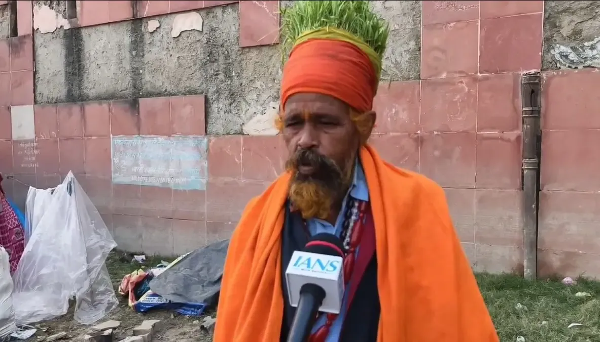 Anaaj Wale Baba: A Distinctive Attraction at the Prayagraj Mahakumbh