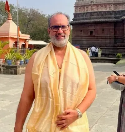 Did Anand L. Rai Seek Blessings at Grishneshwar Temple?