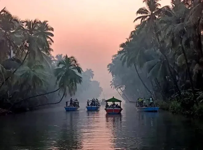 Anand Mahindra Spotlights Honnavar as Karnataka's Hidden Coastal Gem