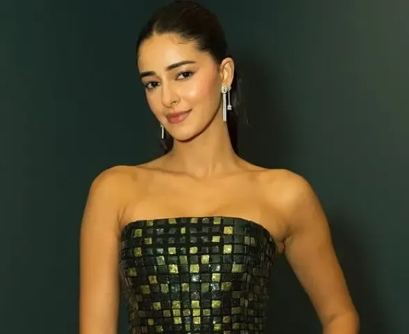 Ananya Panday Celebrates Chunky Panday's Iconic 90s Throwback Trend