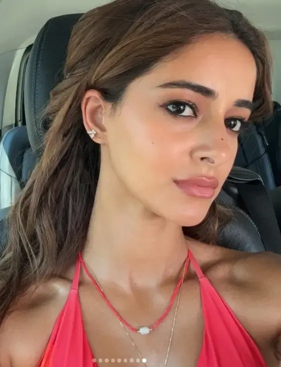 क्या अनन्या पांडे ने कार्तिक आर्यन के साथ नए लुक में वापसी की?