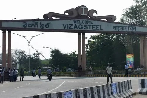 Andhra Pradesh CM Expresses Gratitude to PM for Financial Aid to Revitalize Vizag Steel Plant