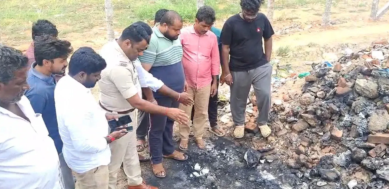 बेंगलुरु के सरजापुर में आंध्र प्रदेश के युवक की हत्या, बाइक समेत जिंदा जलाया