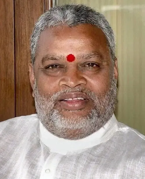 क्या आंध्र प्रदेश के सीएम नायडू ने येर्रानायडू की पुण्यतिथि पर श्रद्धांजलि दी?