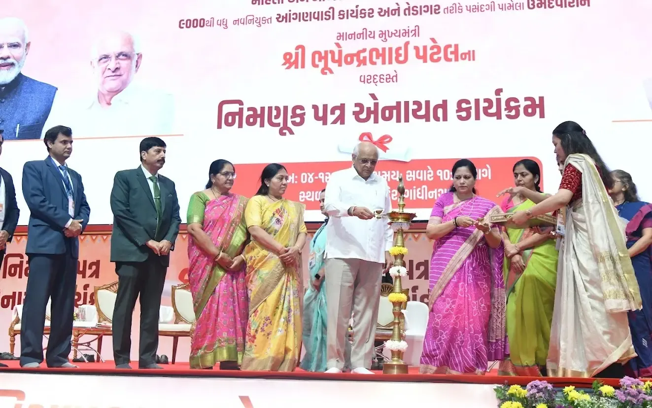 क्या आंगनबाड़ी बच्चे के जीवन निर्माण की पहली सीढ़ी है: सीएम भूपेंद्र पटेल?